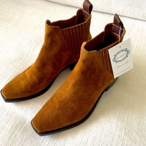 Brand new DKNY suede western booties